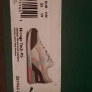 Girls Pumas Shoes